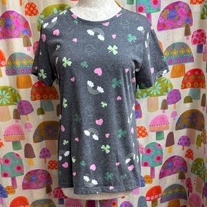 Celebrate! St Patrick's Dy Short Sleeve T Shirt. Medium